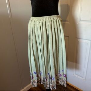 Leslie Fay Light Green Floral A-Line Skirt